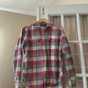 American Eagle Outfitters Plaid Button-Down Shirt